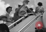 Image les Américains évacuent Port-Au-Prince Haïti, 1963, de la seconde 56 séquences d'archives historiques vidéo 65675069825