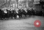 Standbild 4 Kavallerie Tours Frankreich, 1918, aus Sekunde 19 historischem Filmmaterial Videoclip 65675069844