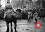 Standbild 4 Kavallerie Tours Frankreich, 1918, aus Sekunde 45 historischem Filmmaterial Videoclip 65675069844