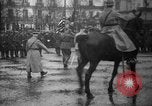 Standbild 4 Kavallerie Tours Frankreich, 1918, aus Sekunde 54 historischem Filmmaterial Videoclip 65675069844