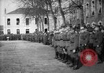 Standbild Philippe petain Tours Frankreich, 1918, aus Sekunde 61 historischem Filmmaterial Videoclip 65675069845
