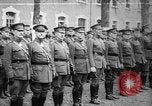 Immagine di Soldati In tournée in Francia, 1918, secondo 1 filmato di repertorio 65675069846