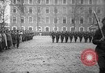 Immagine di Soldati In tournée in Francia, 1918, secondo 24 filmato di repertorio 65675069846