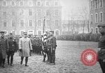 Immagine di Soldati In tournée in Francia, 1918, secondo 42 filmato di repertorio 65675069846
