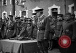 Immagine di Sir David Henderson In tournée in Francia, 1918, secondo 4 filmato di repertorio 65675069847