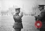 Immagine di Sir David Henderson In tournée in Francia, 1918, secondo 30 filmato di repertorio 65675069847