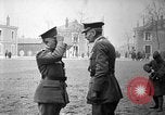 Immagine di Sir David Henderson In tournée in Francia, 1918, secondo 53 filmato di repertorio 65675069847
