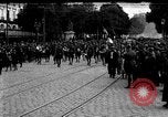 Image soldats des États-Unis Tours France, 1918, de la seconde 1 séquences d'archives historiques vidéo 65675069853
