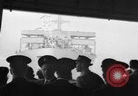 Image SS Marine flasher avec des réfugiés de guerre New York City USA, 1946, de la seconde 16 séquences d'archives historiques vidéo 65675069855