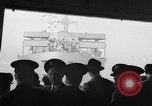 Image SS Marine flasher avec des réfugiés de guerre New York City USA, 1946, de la seconde 18 séquences d'archives historiques vidéo 65675069855