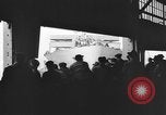 Image SS Marine flasher avec des réfugiés de guerre New York City USA, 1946, de la seconde 31 séquences d'archives historiques vidéo 65675069855