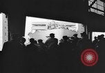 Image SS Marine flasher avec des réfugiés de guerre New York City USA, 1946, de la seconde 32 séquences d'archives historiques vidéo 65675069855