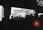 Image SS Marine flasher avec des réfugiés de guerre New York City USA, 1946, de la seconde 35 séquences d'archives historiques vidéo 65675069855