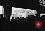 Image SS Marine flasher avec des réfugiés de guerre New York City USA, 1946, de la seconde 36 séquences d'archives historiques vidéo 65675069855