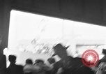 Image SS Marine flasher avec des réfugiés de guerre New York City USA, 1946, de la seconde 45 séquences d'archives historiques vidéo 65675069855