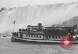 Standbild Hochzeit Niagara Falls New York USA, 1937, aus Sekunde 10 historischem Filmmaterial Videoclip 65675069865