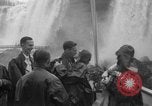 Standbild Hochzeit Niagara Falls New York USA, 1937, aus Sekunde 26 historischem Filmmaterial Videoclip 65675069865