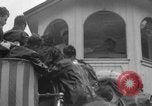 Standbild Hochzeit Niagara Falls New York USA, 1937, aus Sekunde 31 historischem Filmmaterial Videoclip 65675069865