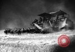 Standbild Weizen ernten Walla Walla Washington USA, 1937, aus Sekunde 45 historischem Filmmaterial Videoclip 65675069866