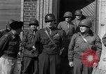 Immagine di L Bernard Montgomery Nieuwkerk in Germania, 1945, secondo 20 filmato di repertorio 65675069869