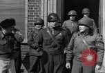 Immagine di L Bernard Montgomery Nieuwkerk in Germania, 1945, secondo 28 filmato di repertorio 65675069869