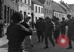Immagine di L Bernard Montgomery Nieuwkerk in Germania, 1945, secondo 39 filmato di repertorio 65675069869