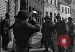 Immagine di L Bernard Montgomery Nieuwkerk in Germania, 1945, secondo 42 filmato di repertorio 65675069869