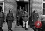 Immagine di L Bernard Montgomery Nieuwkerk in Germania, 1945, secondo 48 filmato di repertorio 65675069869