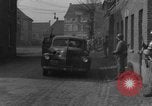 Immagine di Maresciallo di Campo Bernard L Montgomery Nieuwkerk Paesi Bassi, 1945, secondo 10 filmato di repertorio 65675069870