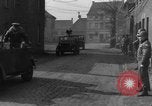 Immagine di Maresciallo di Campo Bernard L Montgomery Nieuwkerk Paesi Bassi, 1945, secondo 42 filmato di repertorio 65675069870