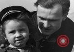 Image famille allemande Wittlich en Allemagne, 1945, de la seconde 46 séquences d'archives historiques vidéo 65675069871
