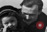 Image famille allemande Wittlich en Allemagne, 1945, de la seconde 50 séquences d'archives historiques vidéo 65675069871