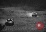 Standbild Schlacht von Okinawa 6 Marine Division Okinawa Ryukyu Inseln, 1945, aus Sekunde 25 historischem Filmmaterial Videoclip 65675069878