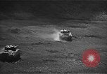 Standbild Schlacht von Okinawa 6 Marine Division Okinawa Ryukyu Inseln, 1945, aus Sekunde 26 historischem Filmmaterial Videoclip 65675069878