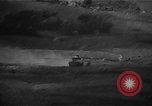Standbild Schlacht von Okinawa 6 Marine Division Okinawa Ryukyu Inseln, 1945, aus Sekunde 38 historischem Filmmaterial Videoclip 65675069878