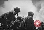 Standbild Schlacht von Okinawa 6 Marine Division Okinawa Ryukyu Inseln, 1945, aus Sekunde 55 historischem Filmmaterial Videoclip 65675069878