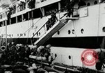 Standbild britische Truppen Port Said Ägypten, 1956, aus Sekunde 45 historischem Filmmaterial Videoclip 65675069879