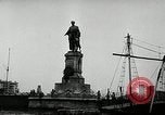 Standbild britische Truppen Port Said Ägypten, 1956, aus Sekunde 51 historischem Filmmaterial Videoclip 65675069879