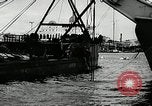 Standbild britische Truppen Port Said Ägypten, 1956, aus Sekunde 59 historischem Filmmaterial Videoclip 65675069879