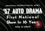 Standbild 1956 National Automobile Show New York United States USA, 1956, aus Sekunde 5 historischem Filmmaterial Videoclip 65675069880