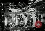Standbild 1956 National Automobile Show New York United States USA, 1956, aus Sekunde 25 historischem Filmmaterial Videoclip 65675069880