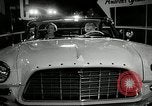 Standbild 1956 National Automobile Show New York United States USA, 1956, aus Sekunde 35 historischem Filmmaterial Videoclip 65675069880