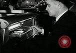 Standbild 1956 National Automobile Show New York United States USA, 1956, aus Sekunde 62 historischem Filmmaterial Videoclip 65675069880