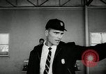 Immagine di Olympic contendenti Los Angeles California USA, 1956, secondo 15 filmato di repertorio 65675069884