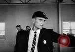 Immagine di Olympic contendenti Los Angeles California USA, 1956, secondo 18 filmato di repertorio 65675069884