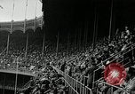 Standbild Fußballspiel New York United States USA, 1956, aus Sekunde 4 historischem Filmmaterial Videoclip 65675069885