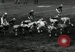Standbild Fußballspiel New York United States USA, 1956, aus Sekunde 17 historischem Filmmaterial Videoclip 65675069885