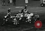 Standbild Fußballspiel New York United States USA, 1956, aus Sekunde 18 historischem Filmmaterial Videoclip 65675069885