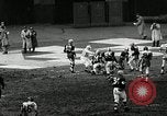 Standbild Fußballspiel New York United States USA, 1956, aus Sekunde 25 historischem Filmmaterial Videoclip 65675069885