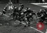 Standbild Fußballspiel New York United States USA, 1956, aus Sekunde 45 historischem Filmmaterial Videoclip 65675069885
